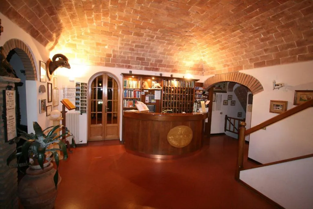 Villa Nencini Volterra 3*,