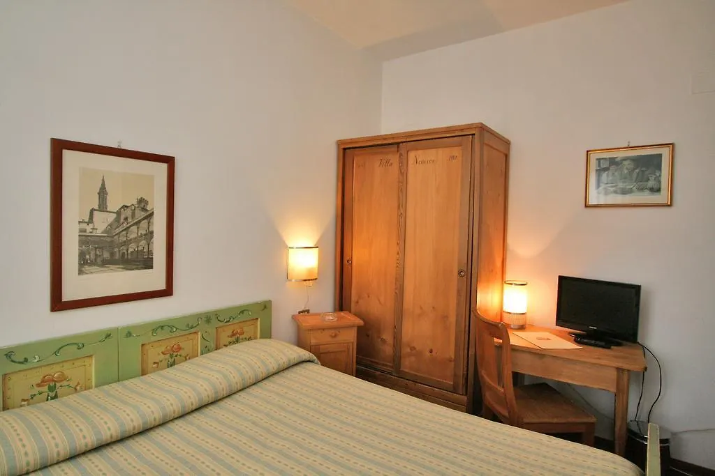 Villa Nencini Volterra 3*,
