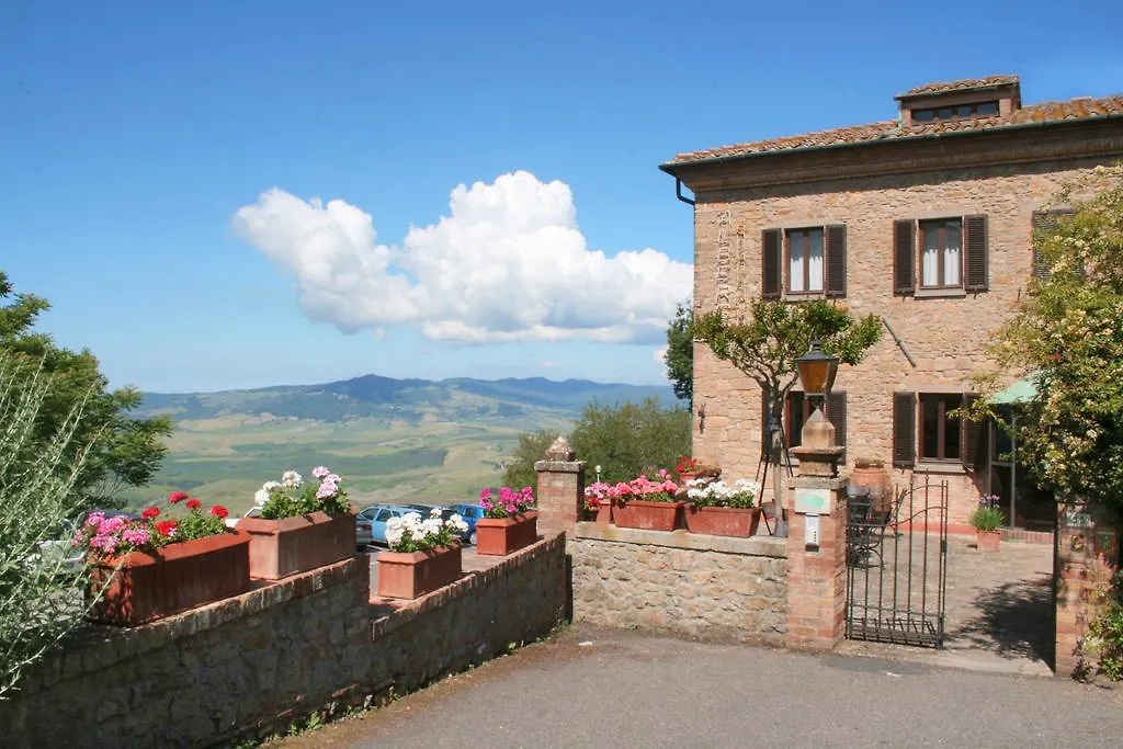 *** Hotel Villa Nencini Volterra Italy