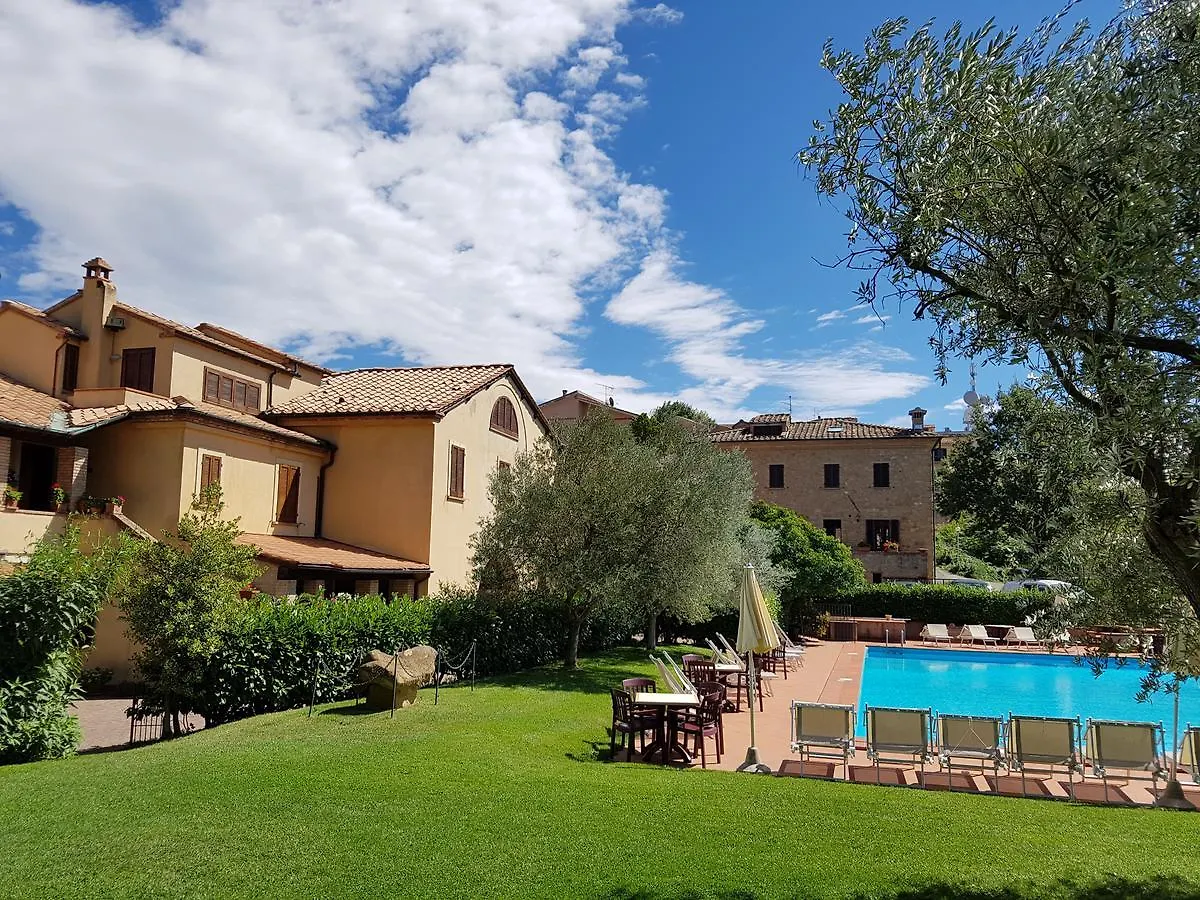 Villa Nencini Volterra 3*,  Italy